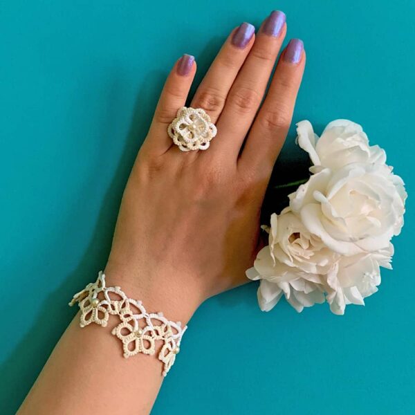 انگشتر دستبند ست طرح گل فرمالیته و نامزدی عروس سفید نباتی گیپوربافی